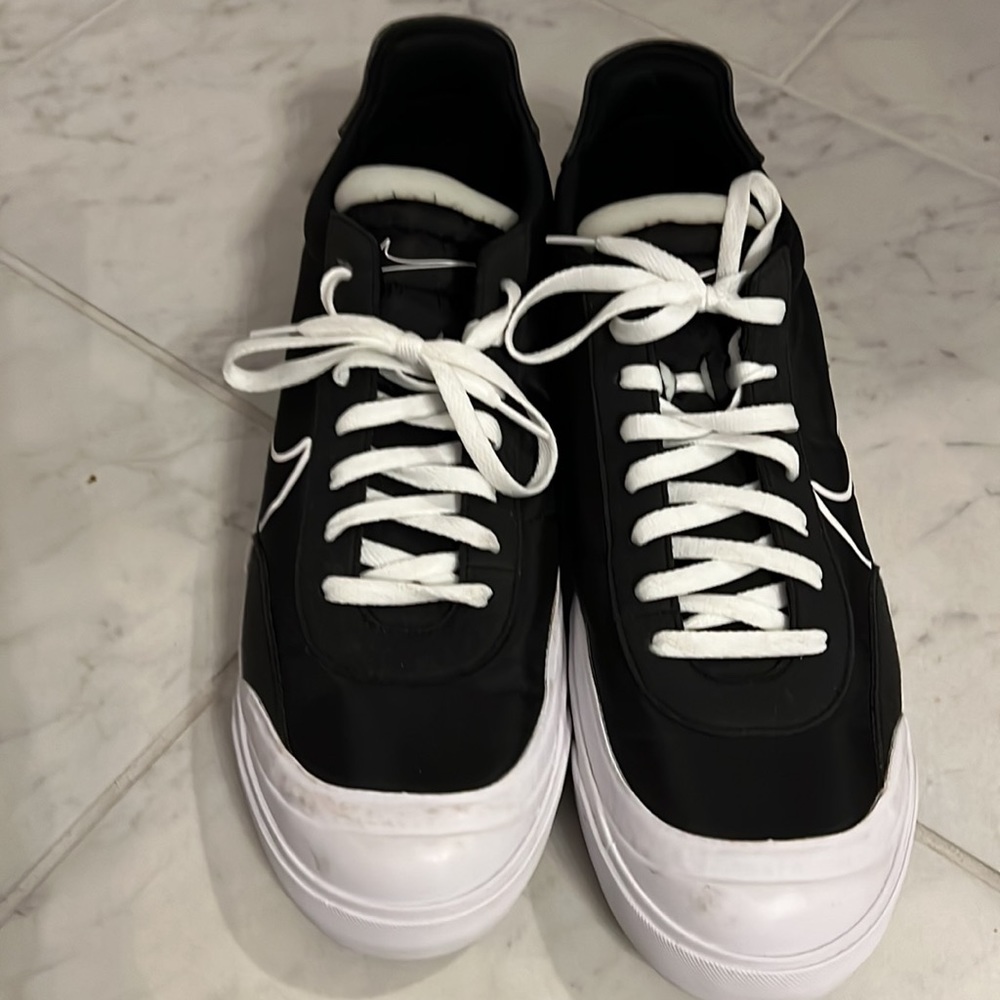 MENS NIKE LOW SKATE SHOE - Picture 3 of 5